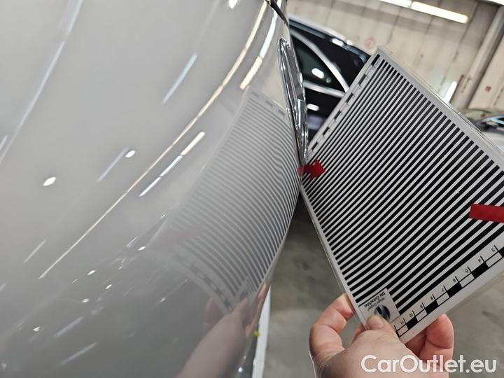 Mercedes  GLB  200 d DCT #25