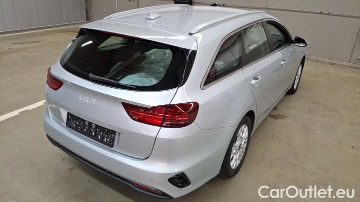 KIA  Cee'd 1.6 CRDi MHEV 100kW DCT Vision SW #4