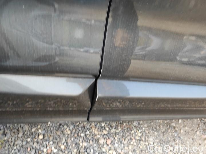 Ford  Kuga 2.5 Benzina FHEV 190CV AWD ST-Line Aut #35