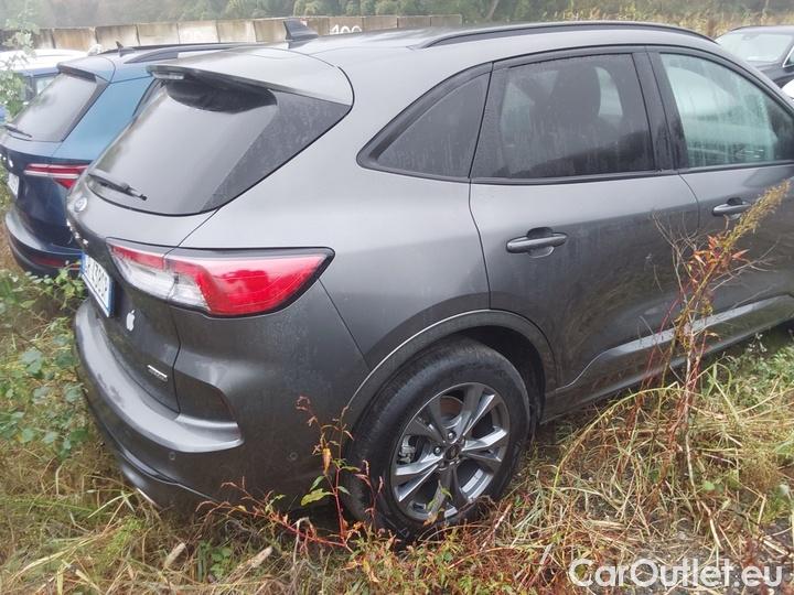 Ford  Kuga 2.5 Benzina PHEV 225CV 2WD ST-Line Aut #4