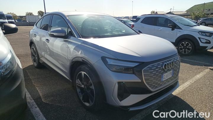 Audi  Q4 E-Tron 35 e-tron S line edition #2