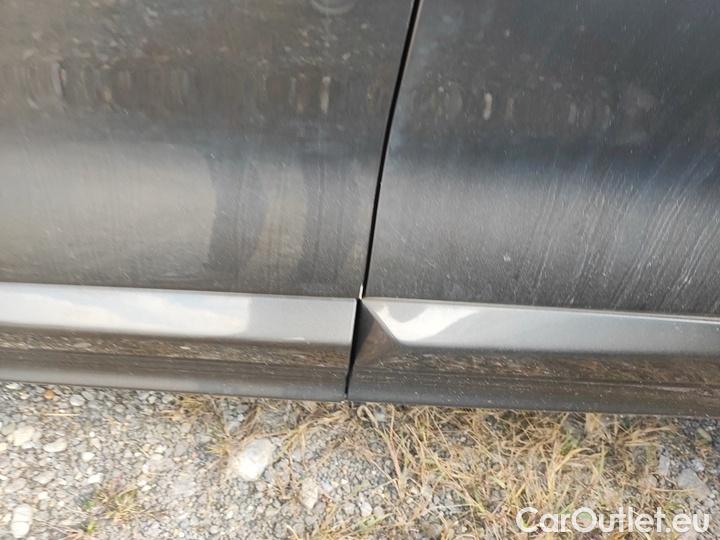 Ford  Kuga 2.5 Benzina FHEV 190CV AWD ST-Line Aut #48