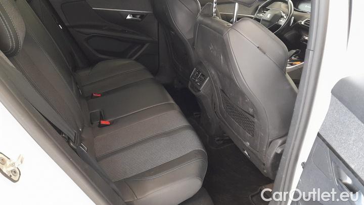 Peugeot  3008 BlueHDI 130 EAT8 S&S Allure Pack #9