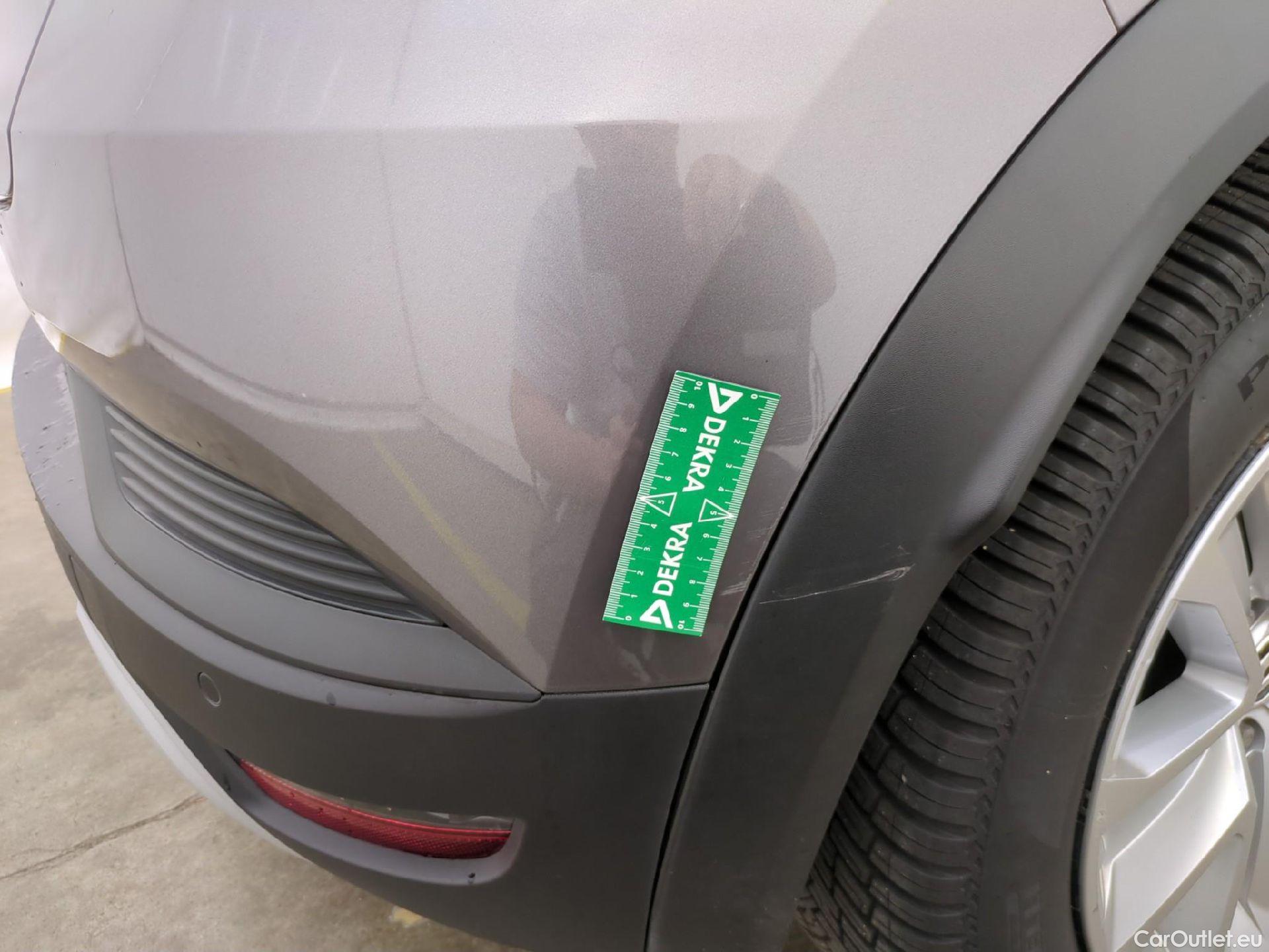  Renault  Captur  II Business 1.5 dCi 95CV BVM6 E6dT #27