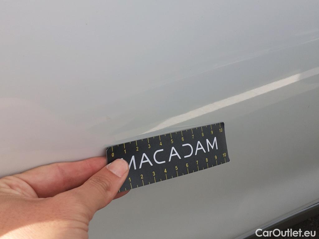  Hyundai   Ioniq HYUNDAI / 2019 / 5P / berlina con portón 1.6 GDI PHEV Klass DCT #24