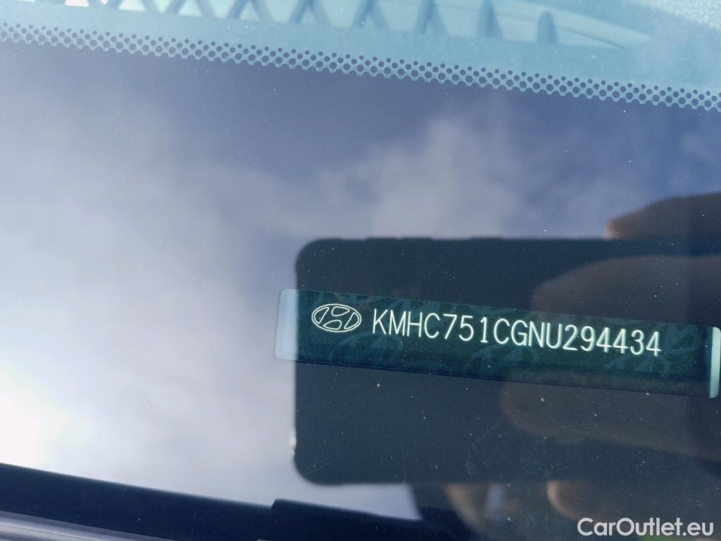 Hyundai   Ioniq HYUNDAI / 2019 / 5P / berlina con portón 1.6 GDI HEV Klass DCT #18