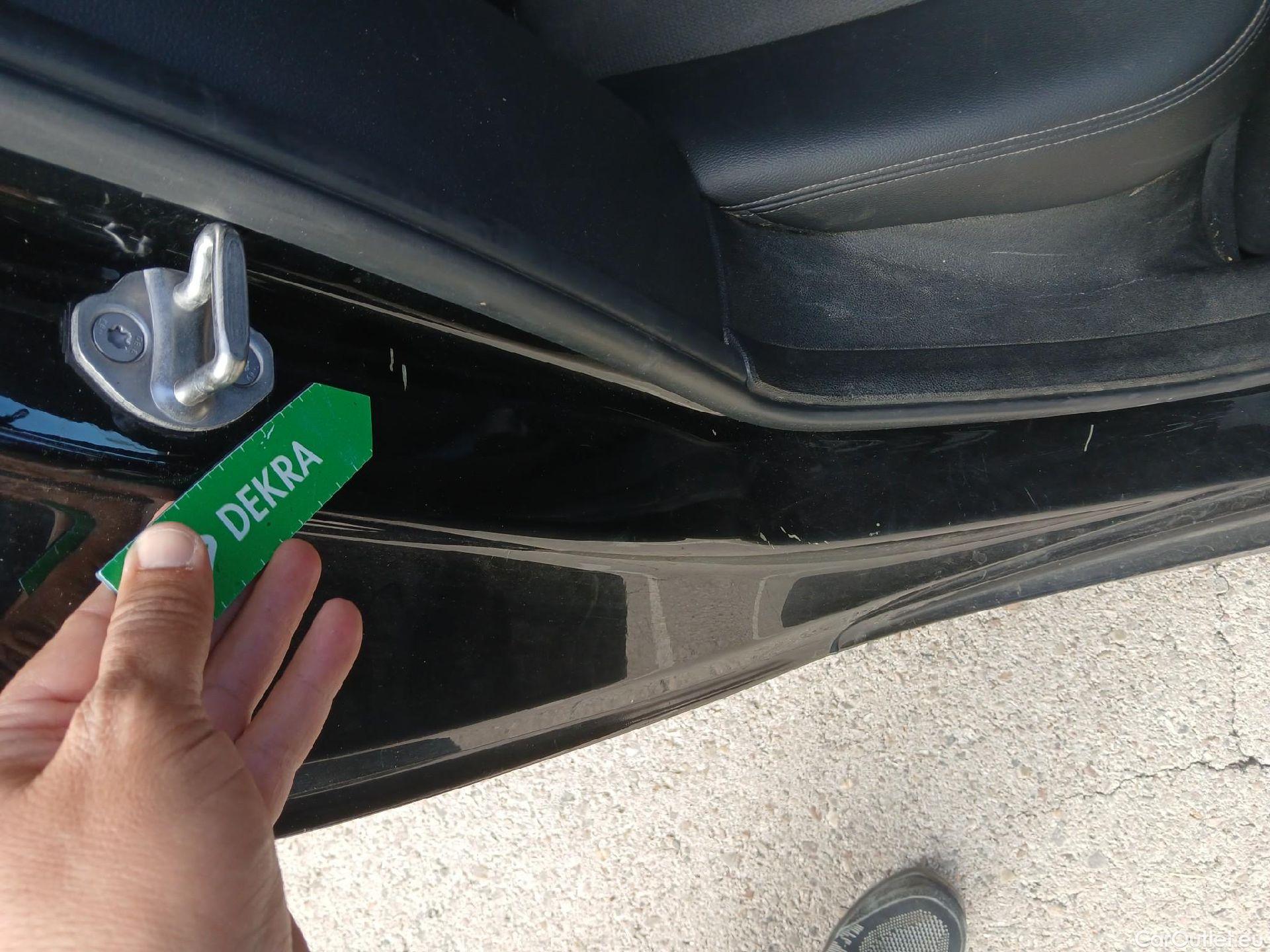  Bmw  Serie 3 BMW  / 2018 / 4P / sedán 318d Auto. #11