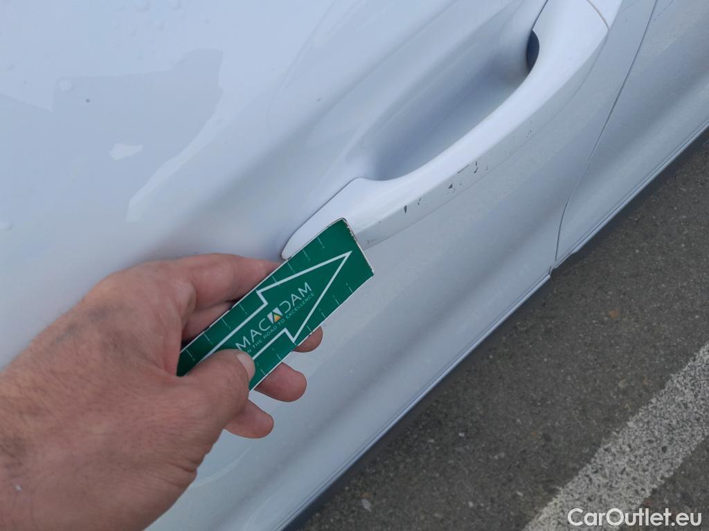 Hyundai   Ioniq HYUNDAI / 2019 / 5P / berlina con portón 1.6 GDI HEV Klass DCT #14