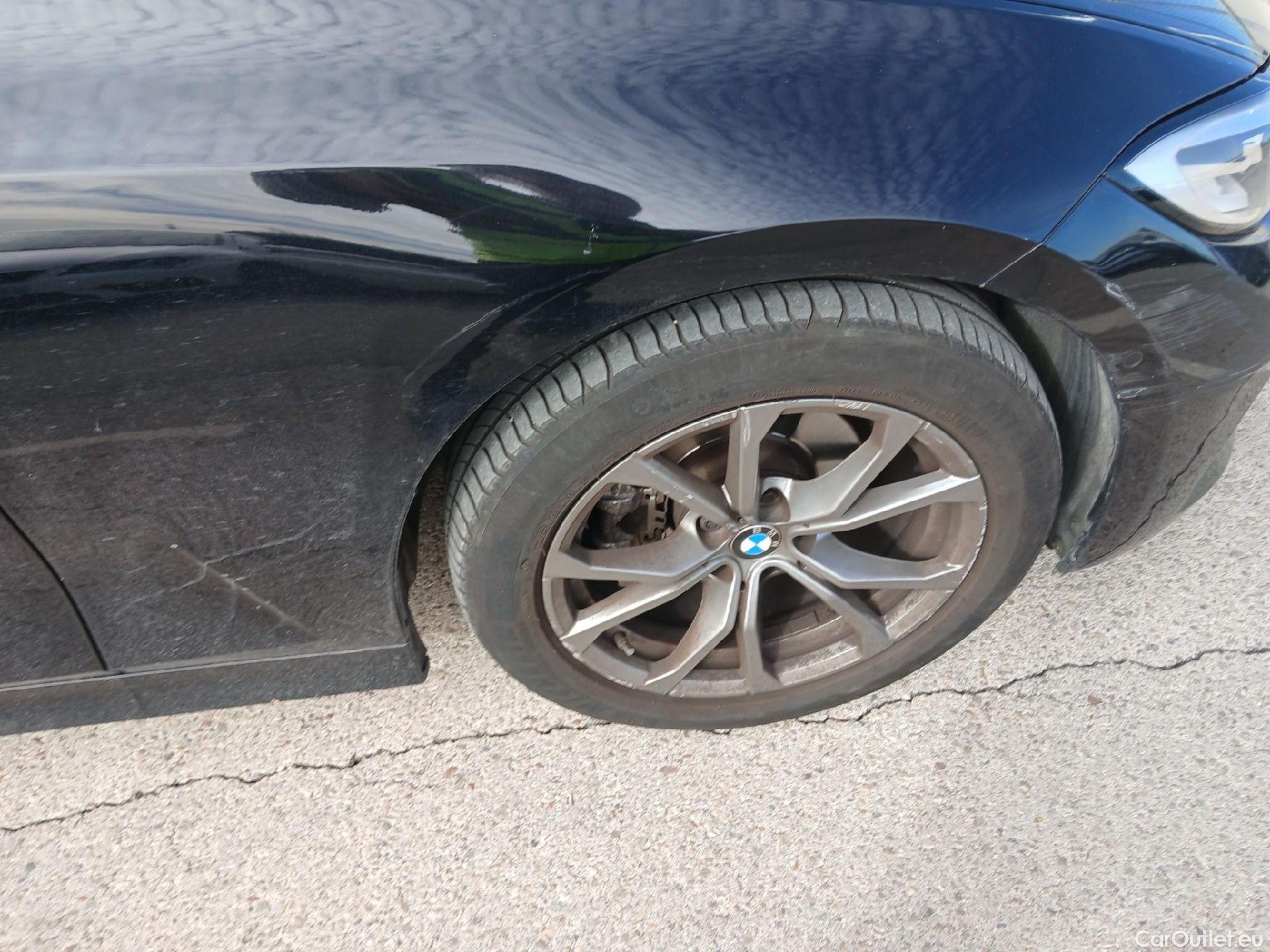  Bmw  Serie 3 BMW  / 2018 / 4P / sedán 318d Auto. #16