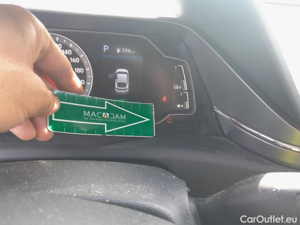 Hyundai   Ioniq HYUNDAI / 2019 / 5P / berlina con portón 1.6 GDI HEV Klass DCT #18