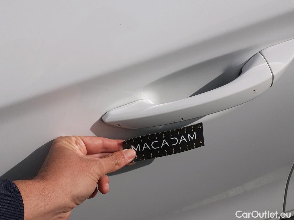  Hyundai   Ioniq HYUNDAI / 2019 / 5P / berlina con portón 1.6 GDI PHEV Klass DCT #31