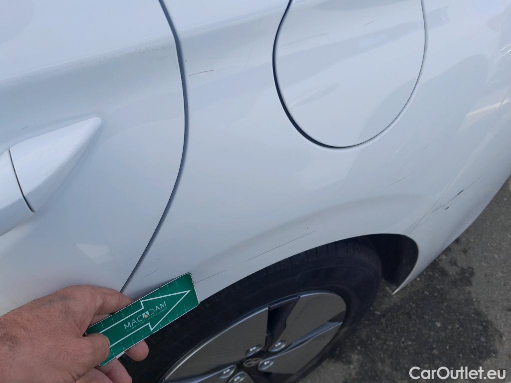 Hyundai   Ioniq HYUNDAI / 2019 / 5P / berlina con portón 1.6 GDI HEV Klass DCT #3