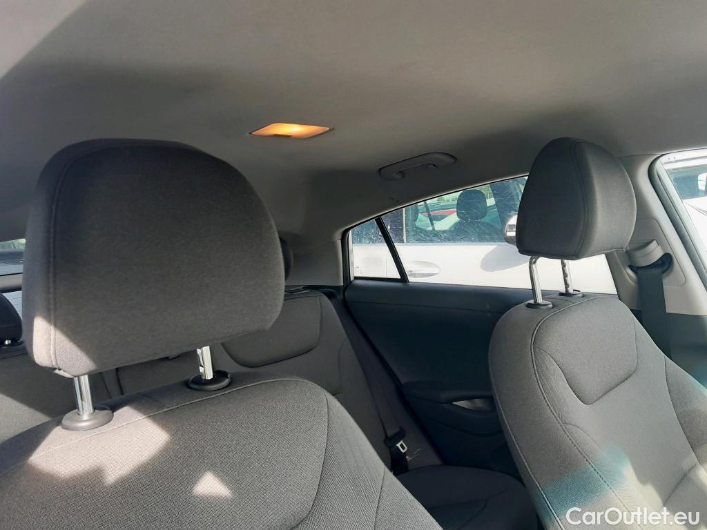 Hyundai   Ioniq HYUNDAI / 2019 / 5P / berlina con portón 1.6 GDI HEV Klass DCT #12