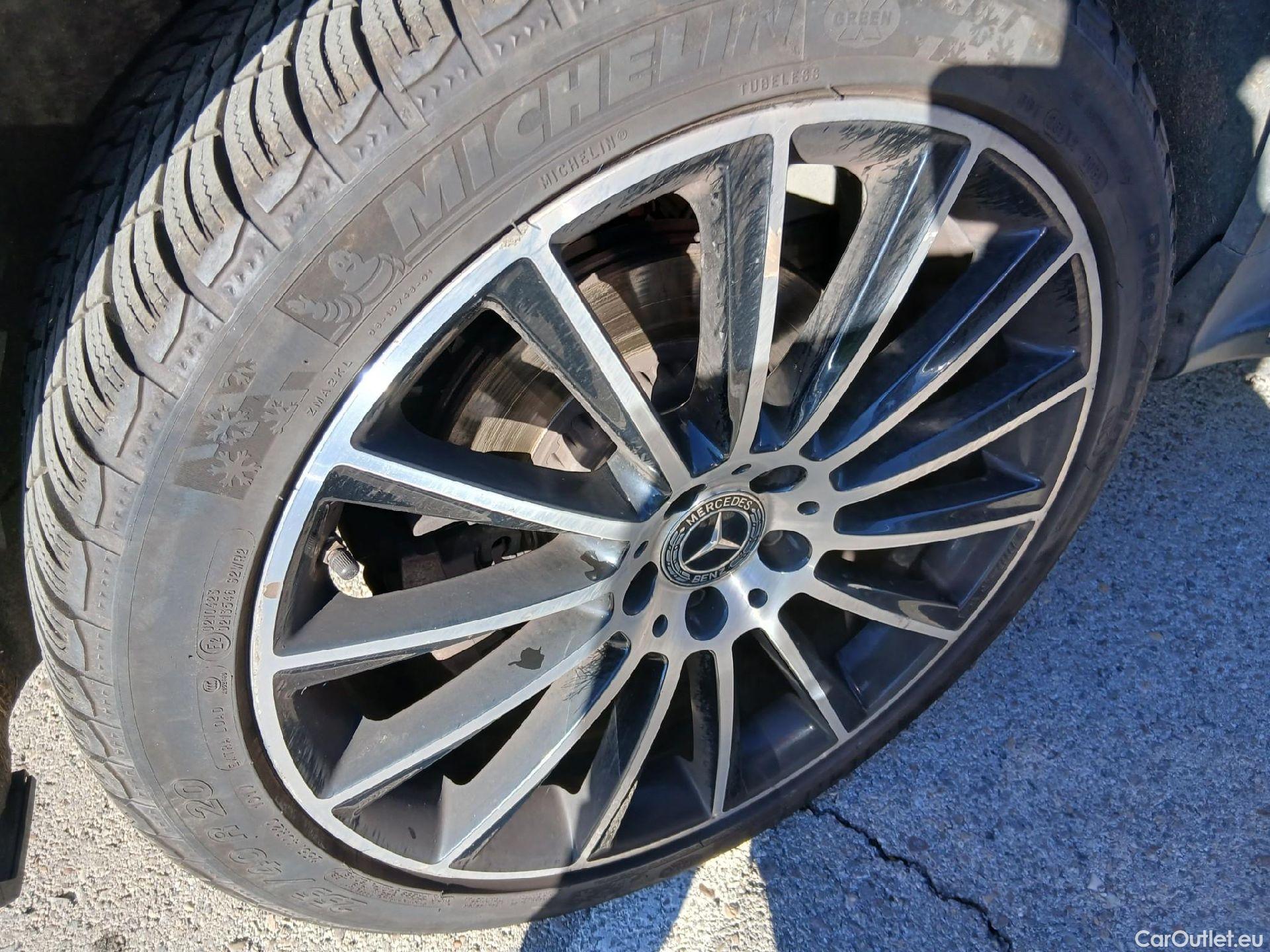  Mercedes  G-Klasee MERCEDES-BENZ Clase GLC / 2019 / 5P / todoterreno GLC 300 d 4MATIC #24