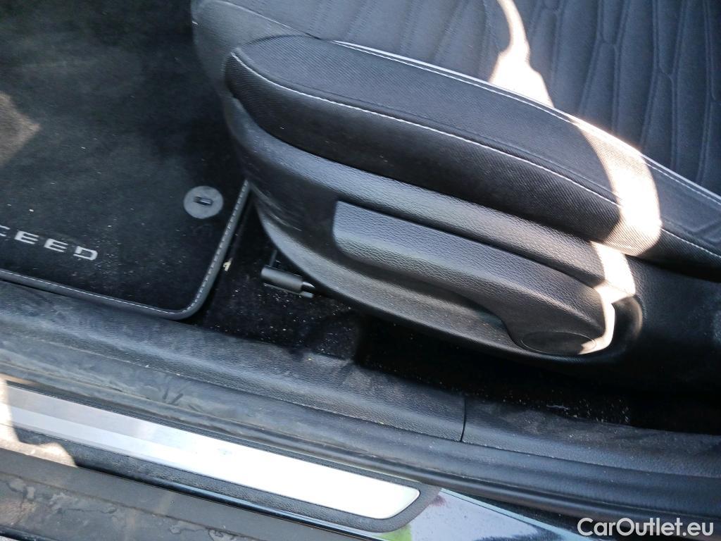  KIA  XCeed KIA  / 2022 / 5P / todoterreno 1.5 MHEV GT-line 118kW (160CV) DCT #29