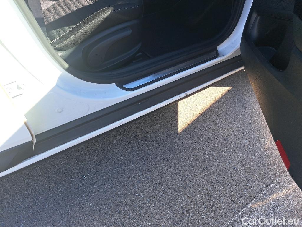 KIA  XCeed KIA  / 2022 / 5P / todoterreno 1.5 MHEV GT-line 118kW (160CV) DCT #23