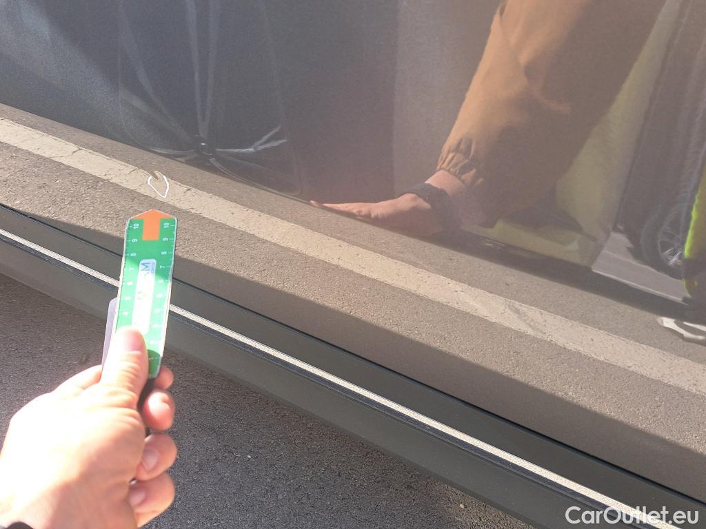  Mercedes  GLA Clase   200 d (247.712)AMG AMG Line 150CV AT8 E6d #29