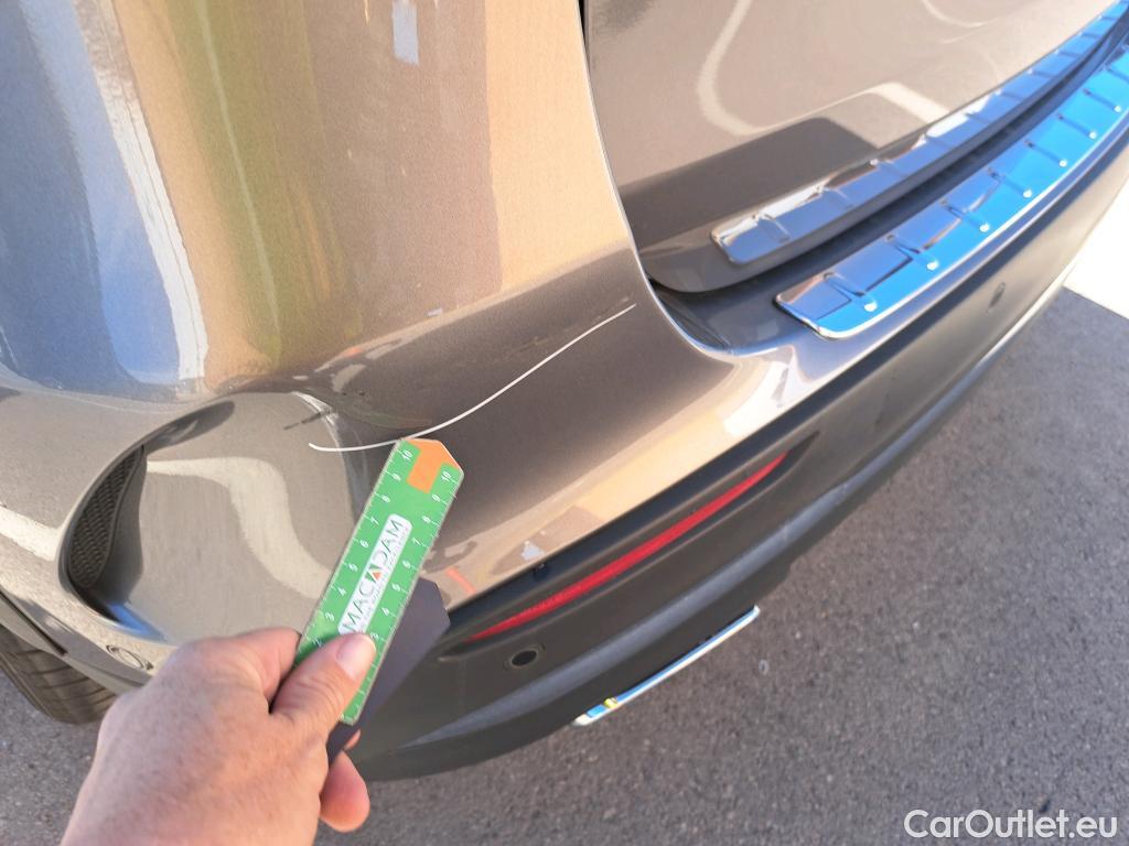  Mercedes  GLA Clase   200 d (247.712)AMG AMG Line 150CV AT8 E6d #27