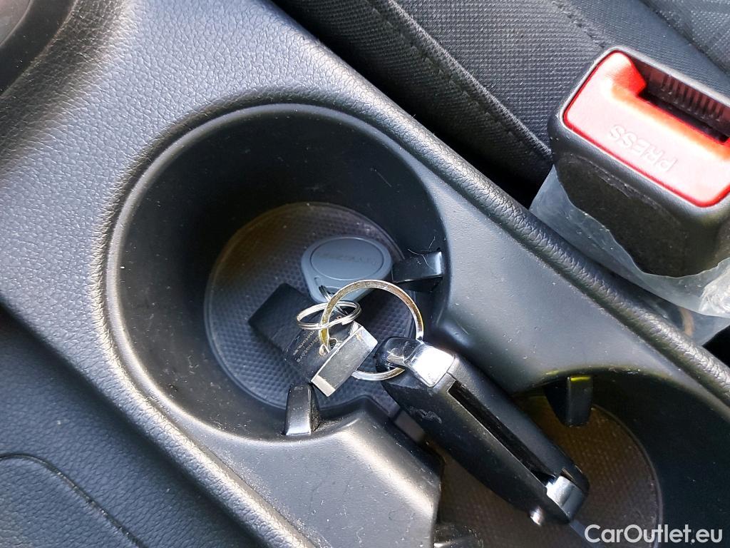 KIA  Cee'd KIA Ceed / 2021 / 5P / berlina con portón 1.0 T-GDi 74kW (100CV) Concept #4