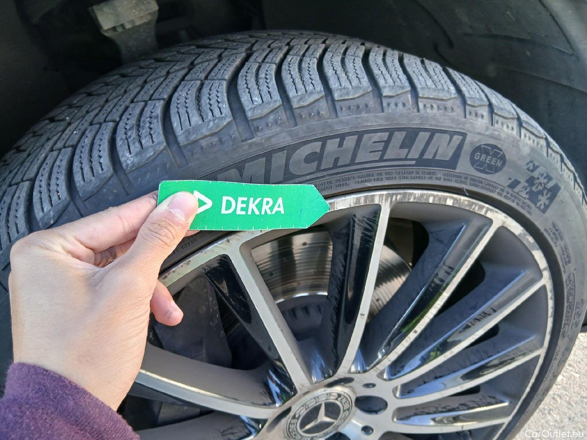  Mercedes  G-Klasee MERCEDES-BENZ Clase GLC / 2019 / 5P / todoterreno GLC 300 d 4MATIC #33