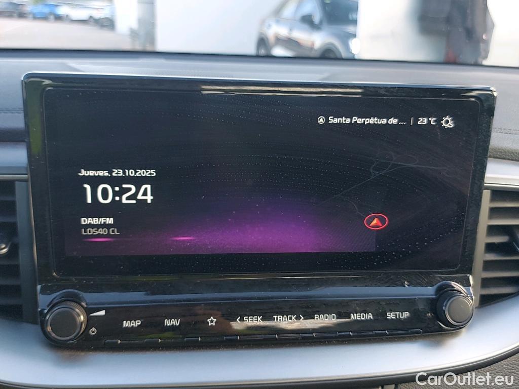 KIA  Cee'd KIA Ceed / 2021 / 5P / berlina con portón 1.0 T-GDi 74kW (100CV) Concept #12