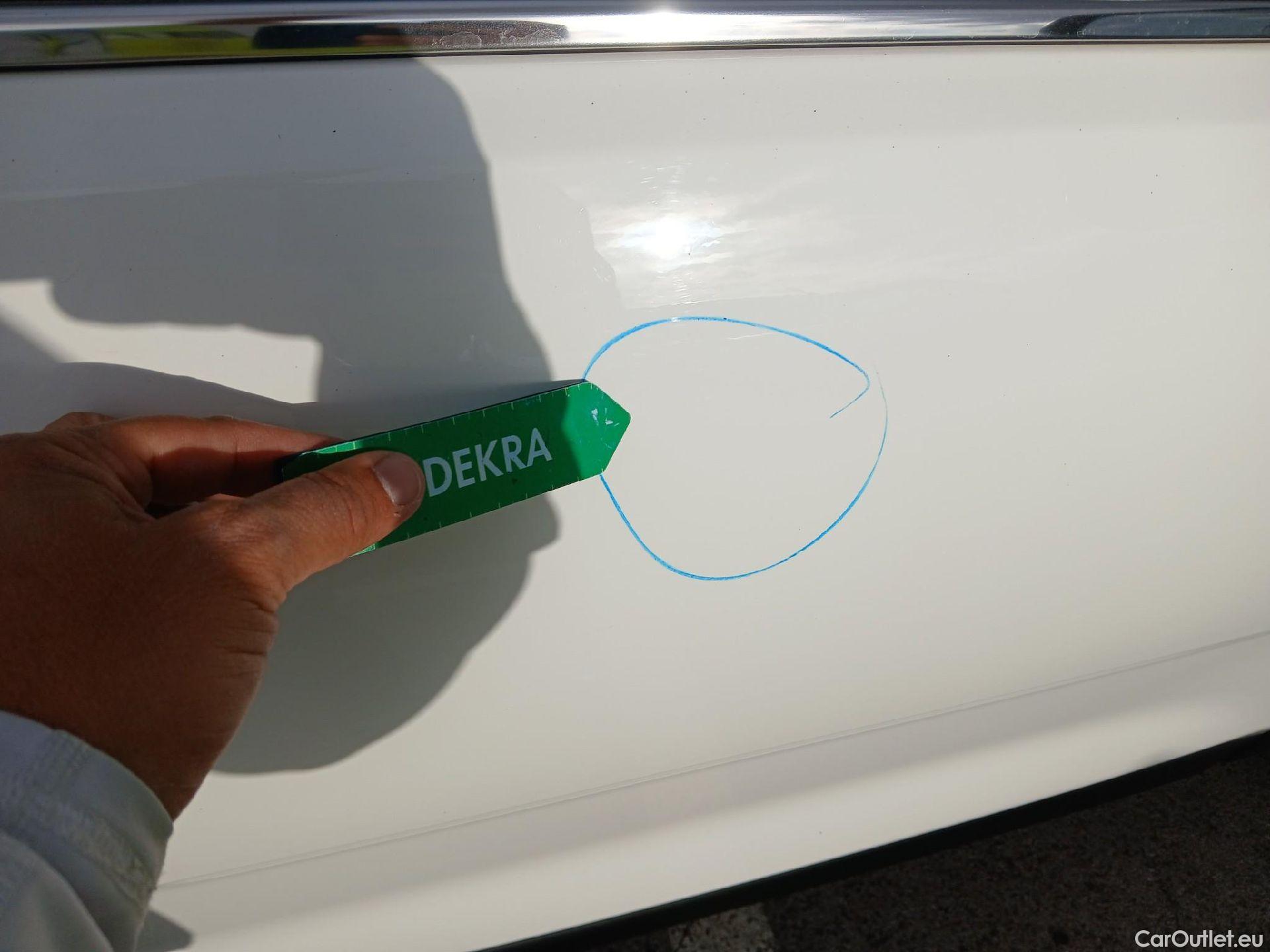 KIA  STONIC KIA  / 2017 / 5P / todoterreno 1.2 DPi 62kW (84CV) Drive #15