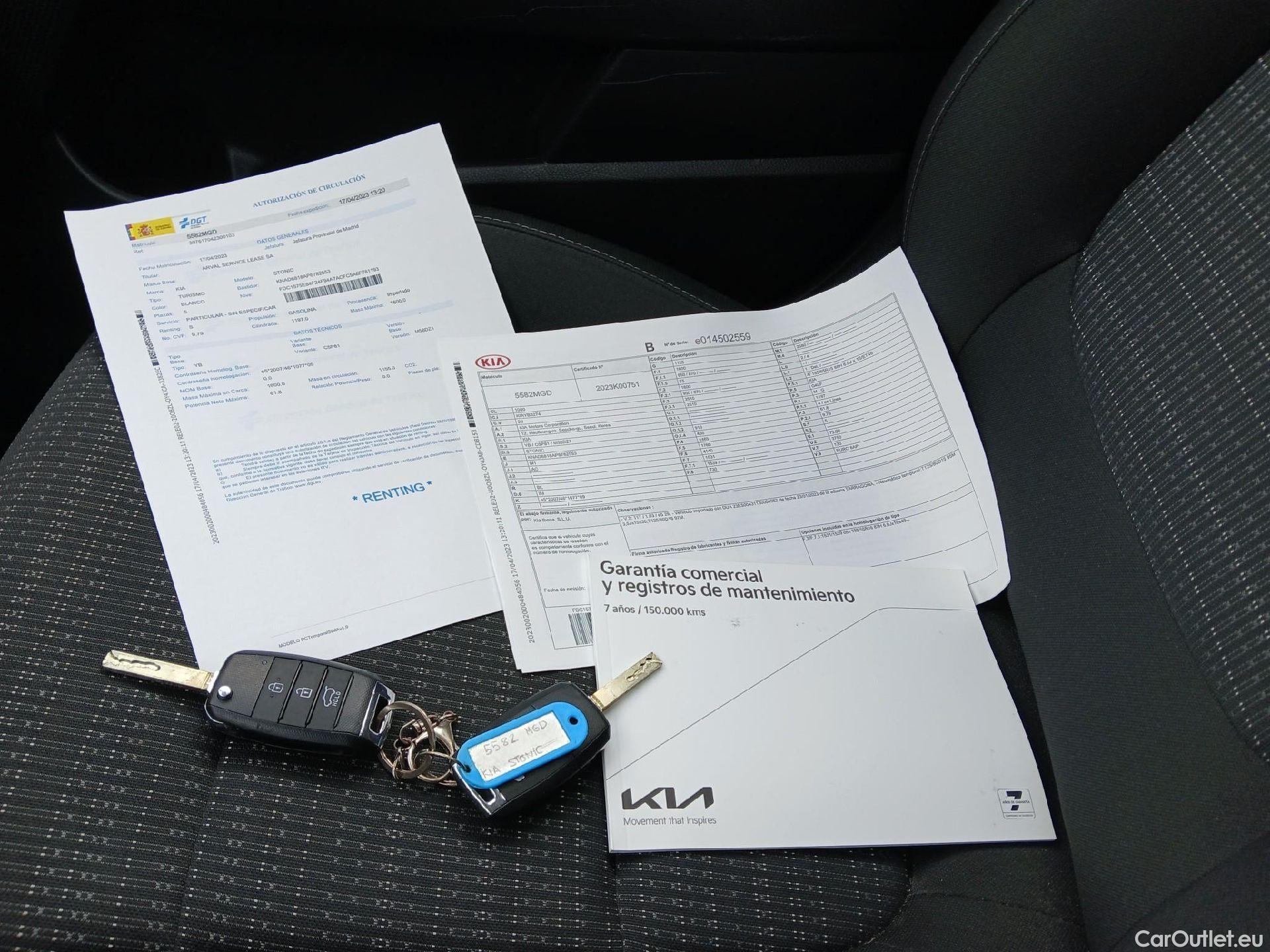 KIA  STONIC KIA  / 2017 / 5P / todoterreno 1.2 DPi 62kW (84CV) Drive #5