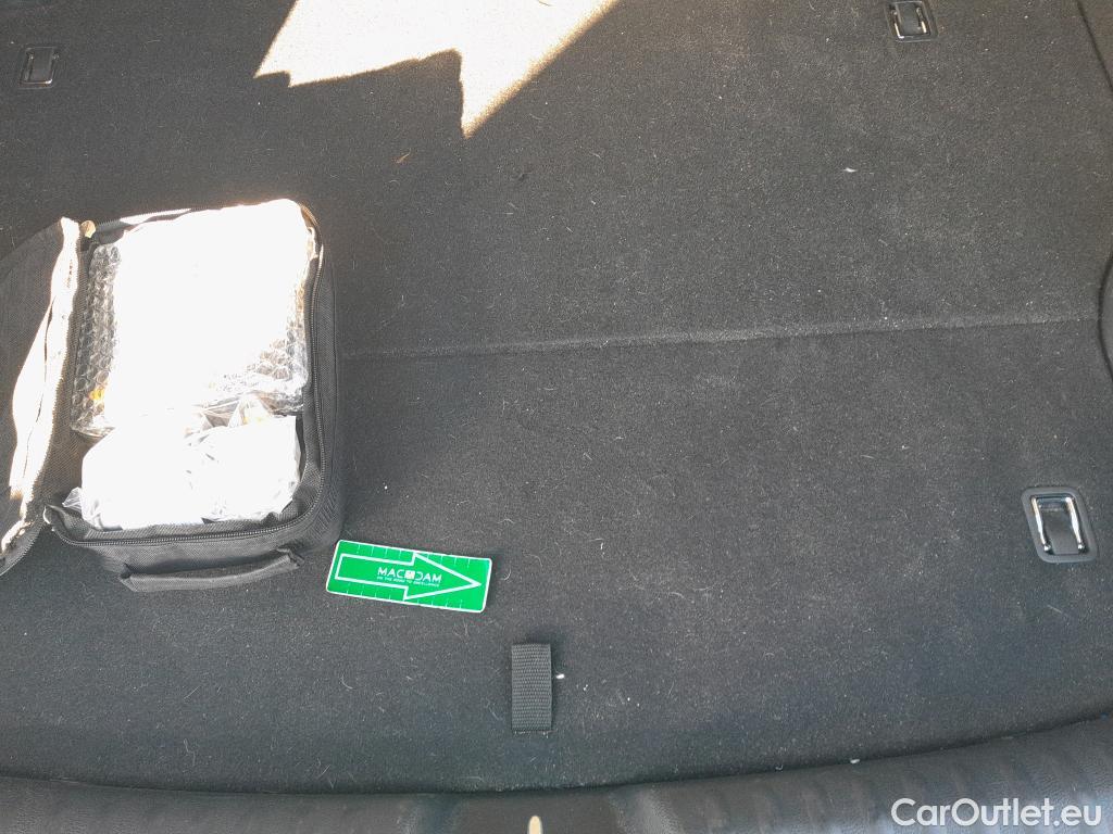  KIA  XCeed KIA  / 2019 / 5P / todoterreno 1.6 GDi PHEV 104kW (141CV) eTech #2