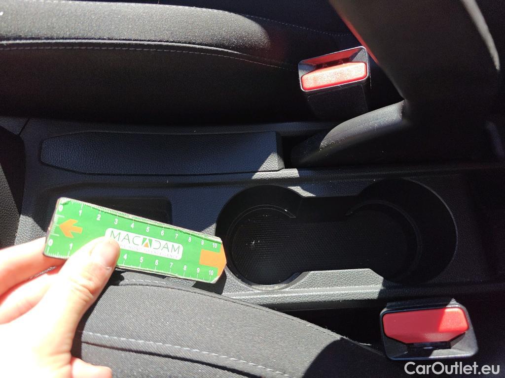  Renault  Clio RENAULT  / 2019 / 5P / berlina con portón Business TCe 74 kW (100CV) GLP #41