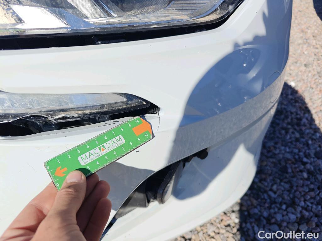  Renault  Clio RENAULT  / 2019 / 5P / berlina con portón Business TCe 74 kW (100CV) GLP #12