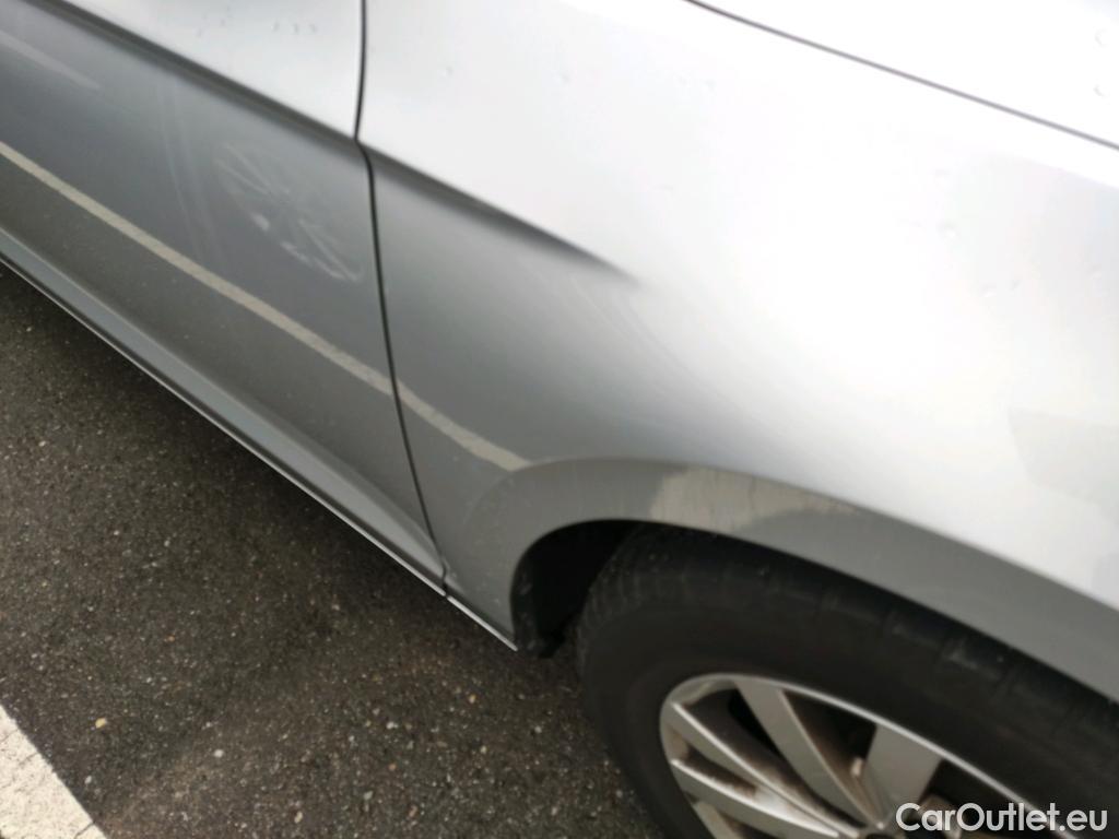  Volkswagen  Passat VOLKSWAGEN  / 2019 / 4P / sedán 2.0 TDI 110kW (150CV) #12