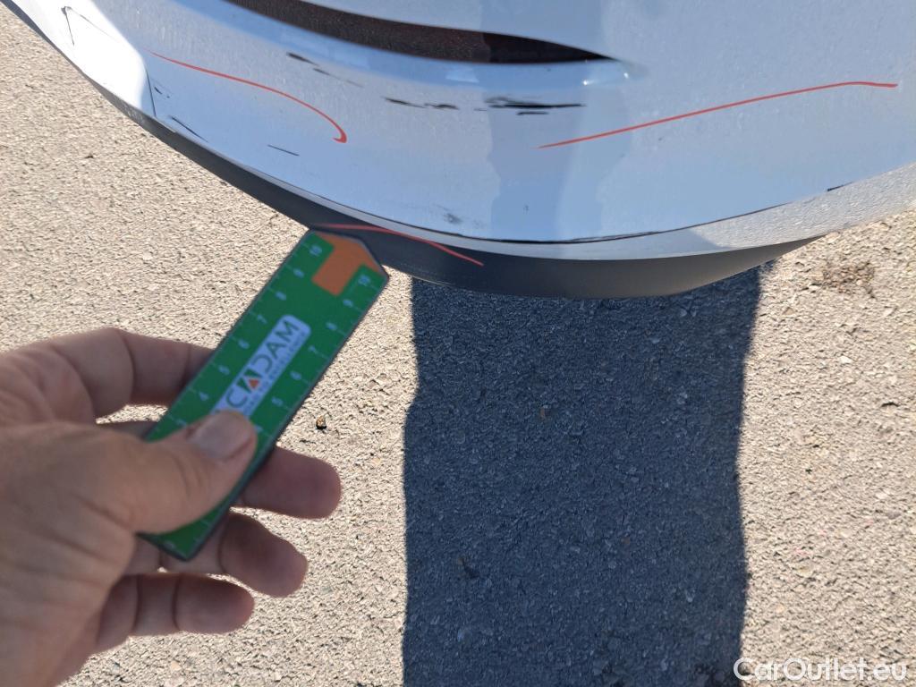 Volkswagen  Golf  VIII Berlina 2.0 TDI 115CV MT6 E6d #17