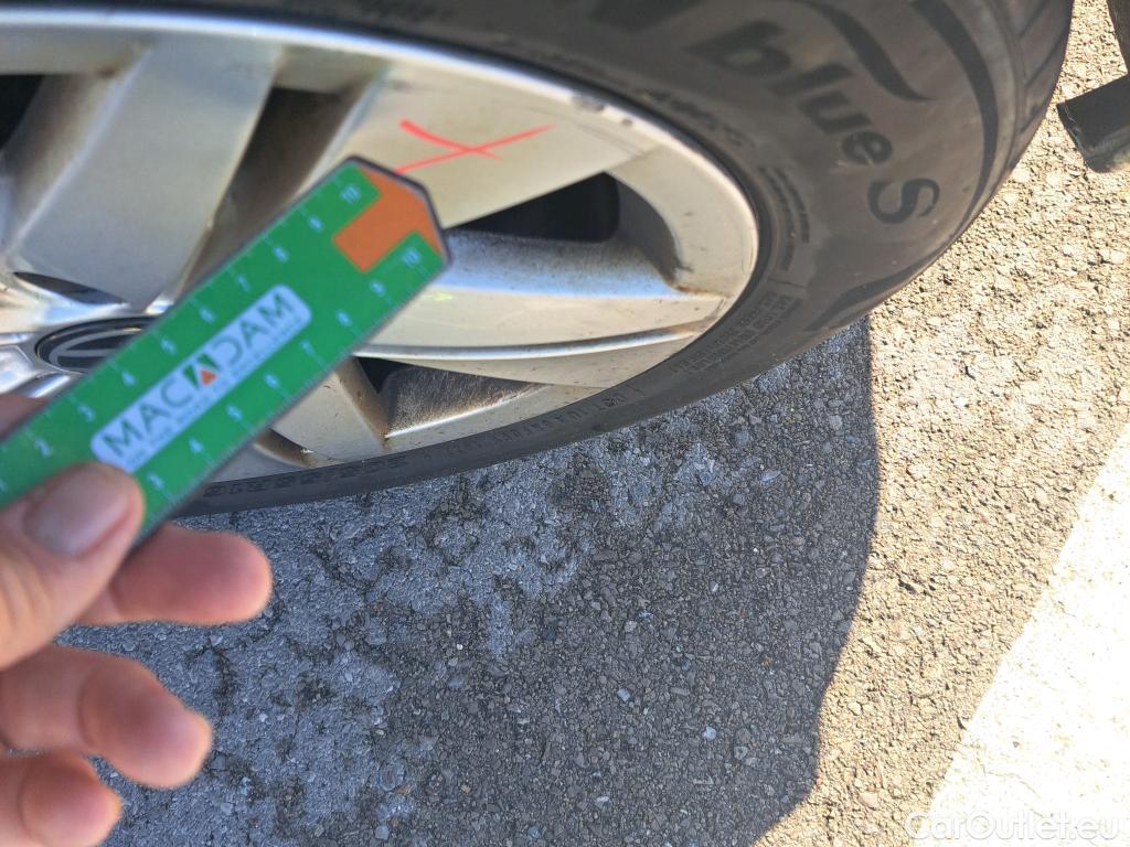 Volkswagen  Golf  VIII Berlina 2.0 TDI 115CV MT6 E6d #12