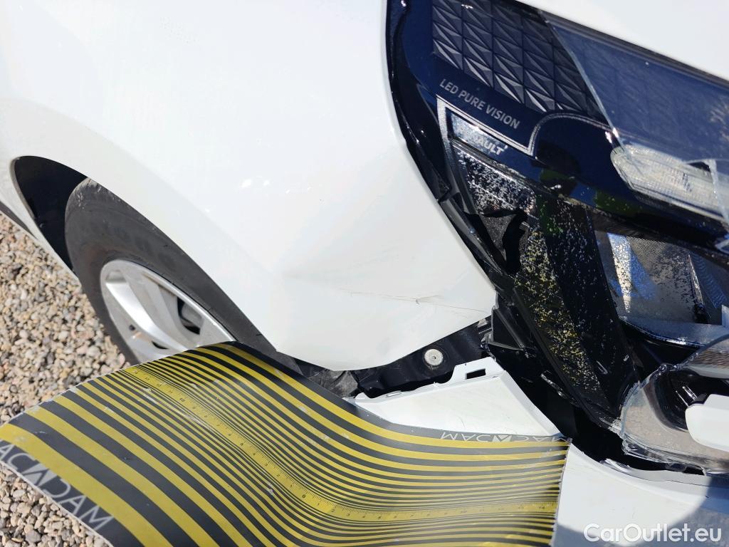  Renault  Clio RENAULT  / 2019 / 5P / berlina con portón Business TCe 74 kW (100CV) GLP #4