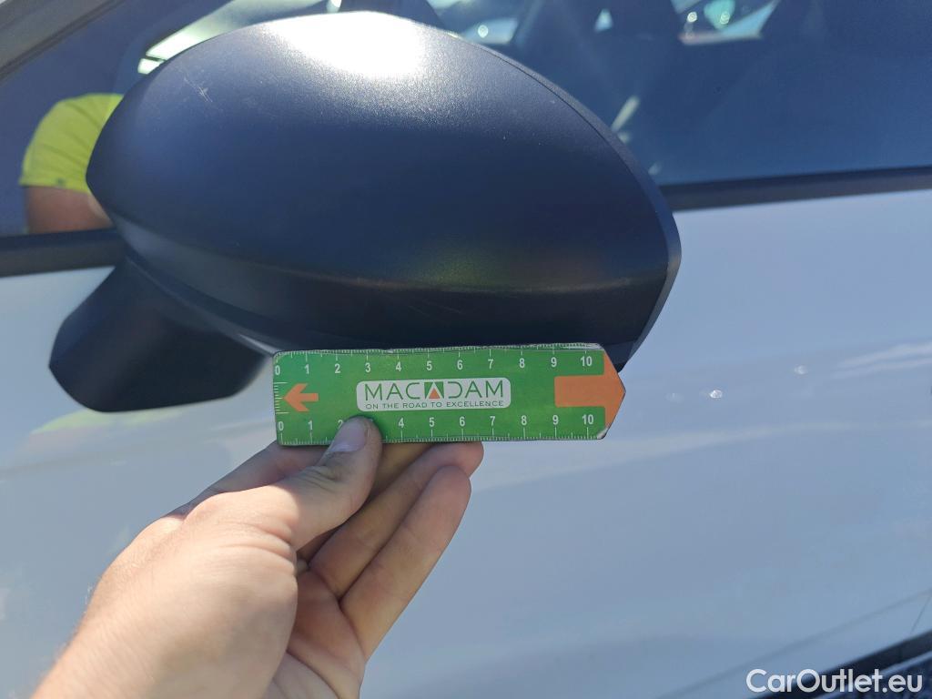  Renault  Clio RENAULT  / 2019 / 5P / berlina con portón Business TCe 74 kW (100CV) GLP #34