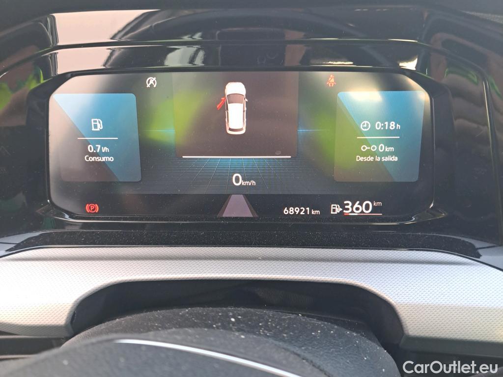 Volkswagen  Golf  VIII Berlina 2.0 TDI 115CV MT6 E6d #4