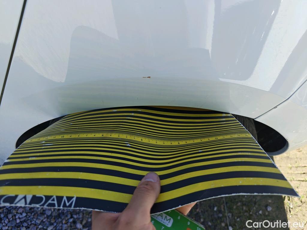  Renault  Clio RENAULT  / 2019 / 5P / berlina con portón Business TCe 74 kW (100CV) GLP #18