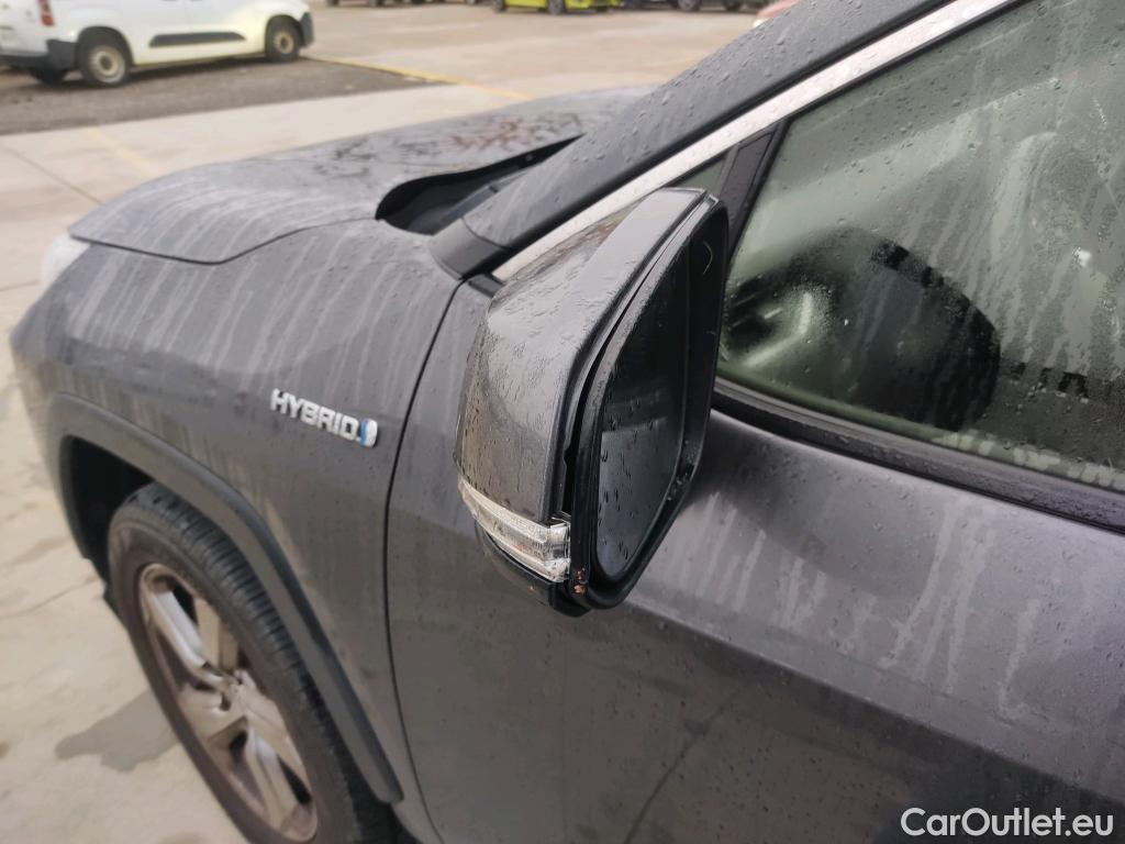  Toyota  RAV4 TOYOTA  / 2018 / 5P / todoterreno 2.5l 220H Advance #1