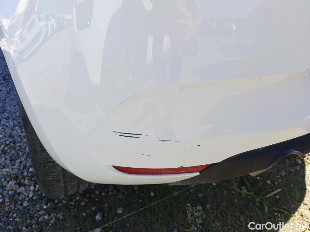  Renault  Clio RENAULT  / 2019 / 5P / berlina con portón Business TCe 74 kW (100CV) GLP #20