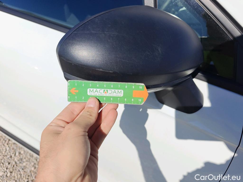  Renault  Clio RENAULT  / 2019 / 5P / berlina con portón Business TCe 74 kW (100CV) GLP #31