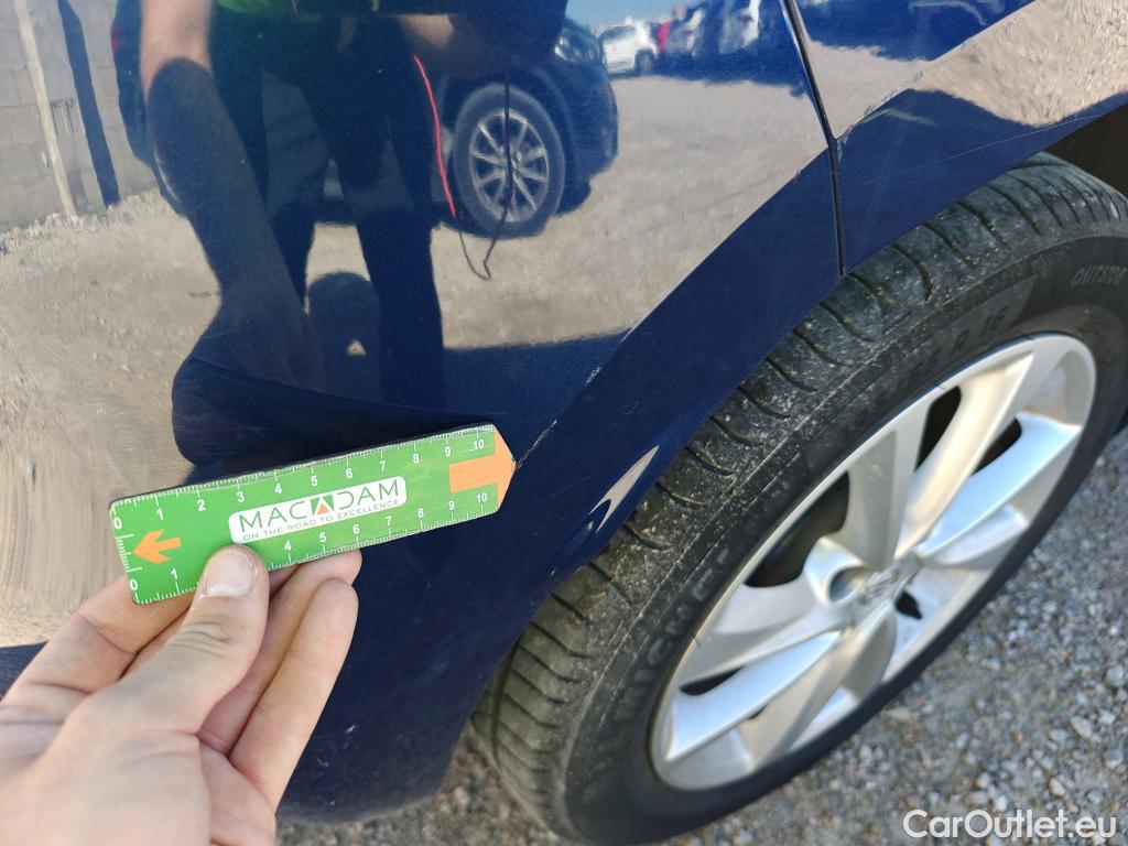  Opel  Corsa OPEL  / 2019 / 5P / berlina con portón 1.5D DT 74kW (100CV) Edition #51