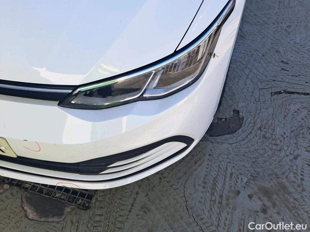 Volkswagen  Golf  VIII Berlina 2.0 TDI 115CV MT6 E6d #16