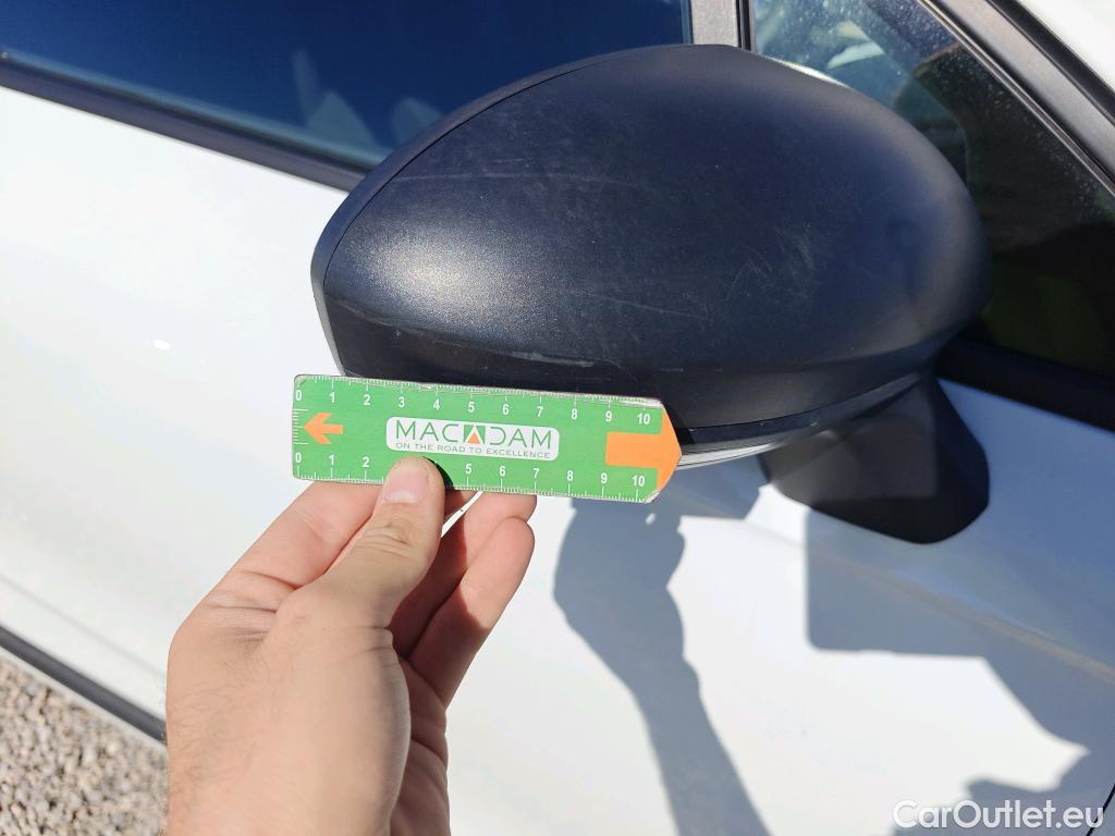  Renault  Clio RENAULT  / 2019 / 5P / berlina con portón Business TCe 74 kW (100CV) GLP #32