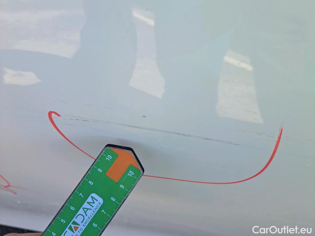 Volkswagen  Golf  VIII Berlina 2.0 TDI 115CV MT6 E6d #7