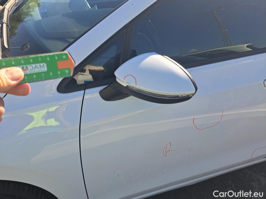 Volkswagen  Golf  VIII Berlina 2.0 TDI 115CV MT6 E6d #20