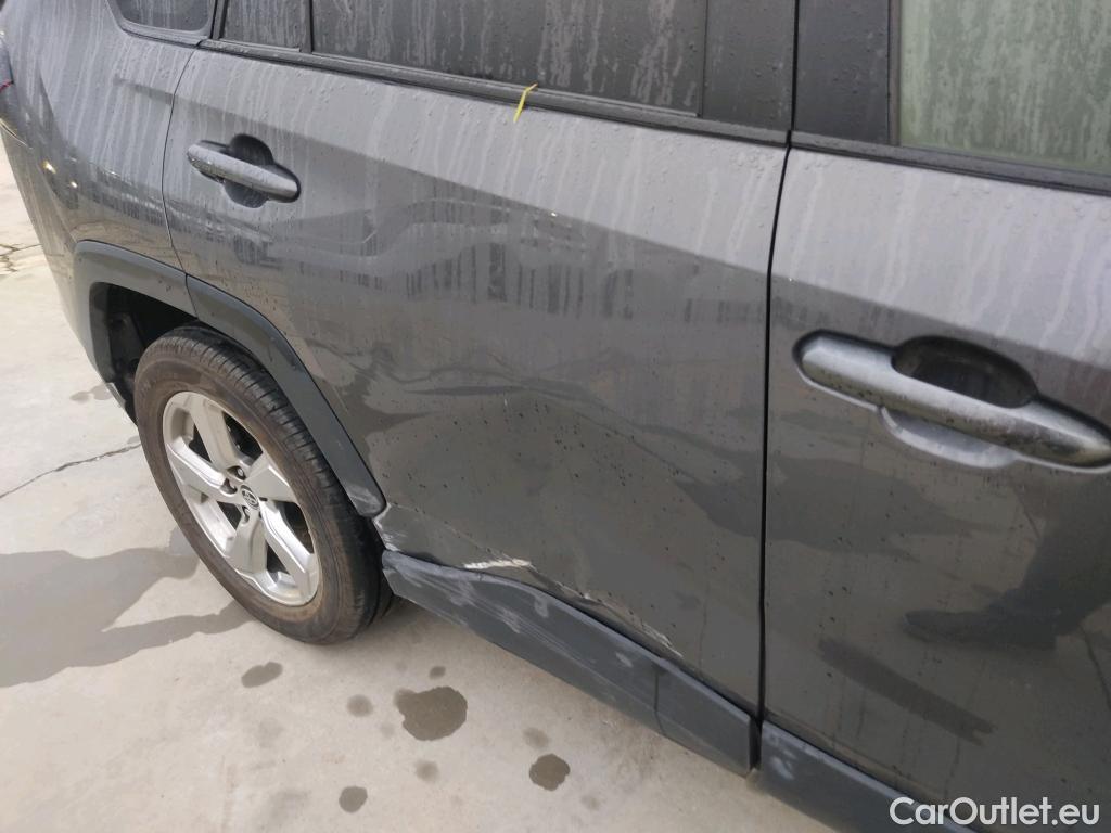  Toyota  RAV4 TOYOTA  / 2018 / 5P / todoterreno 2.5l 220H Advance #5