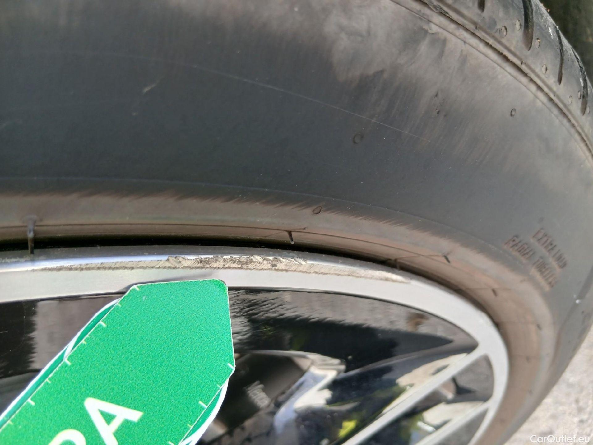  Mercedes  G-Klasee MERCEDES-BENZ GLE Coupé / 2020 / 5P / todoterreno GLE 350 de 4MATIC (Híbrido Enchufable) #3