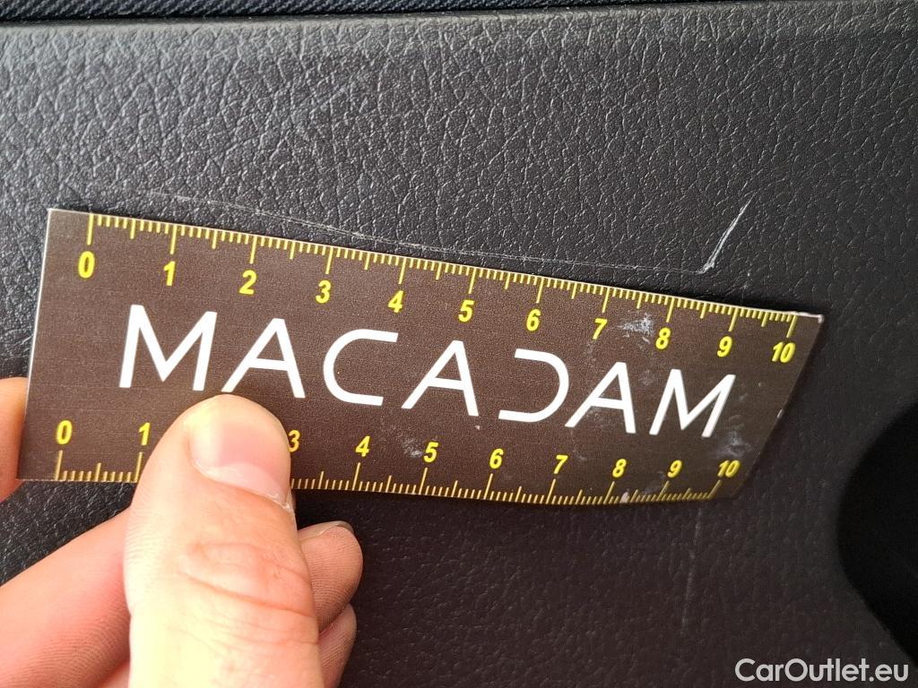 Nissan  Qashqai NISSAN  2017 5P Crossover 15 DCI 115 Business Edition #24