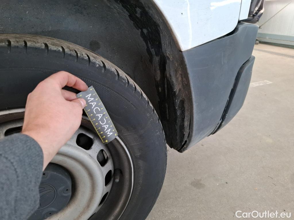 Citroen  Berlingo  Fourgon Club M 650 1.5 BlueHDi 100CV BVM5 E6dT #133