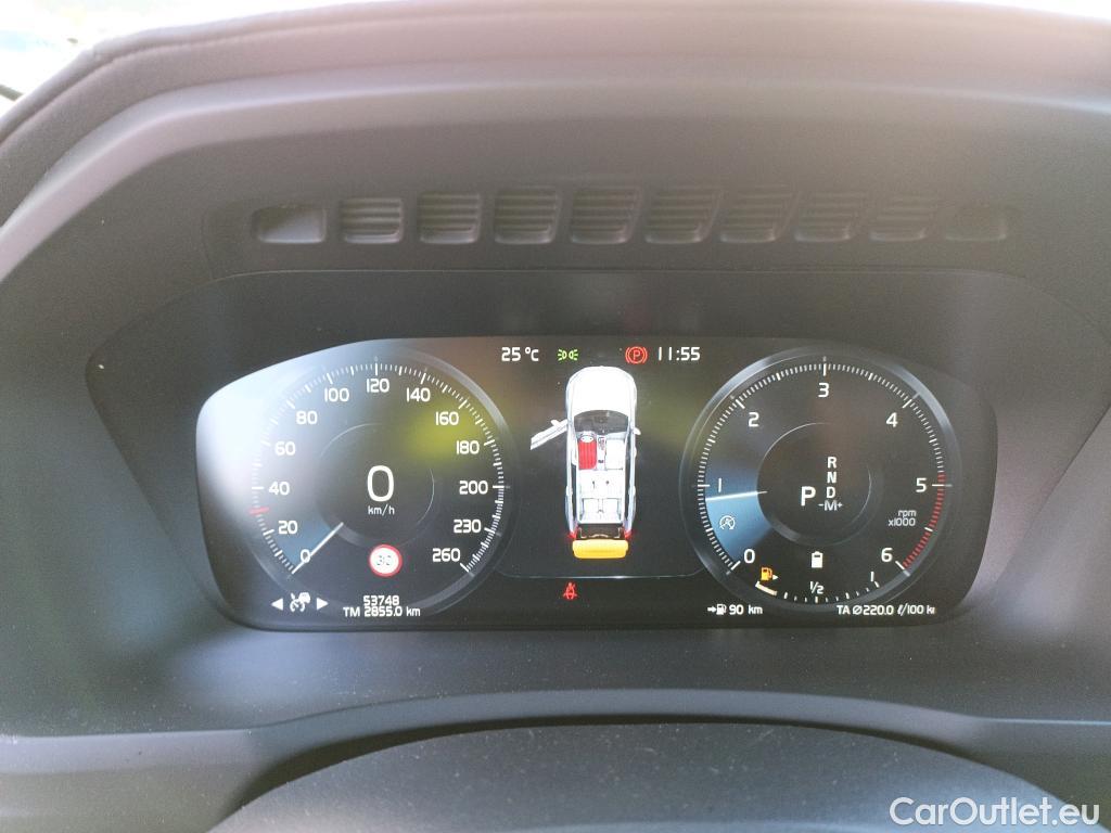 Volvo  XC90  Inscription AWD 2.0 B5 235CV AT8 E6dT #4